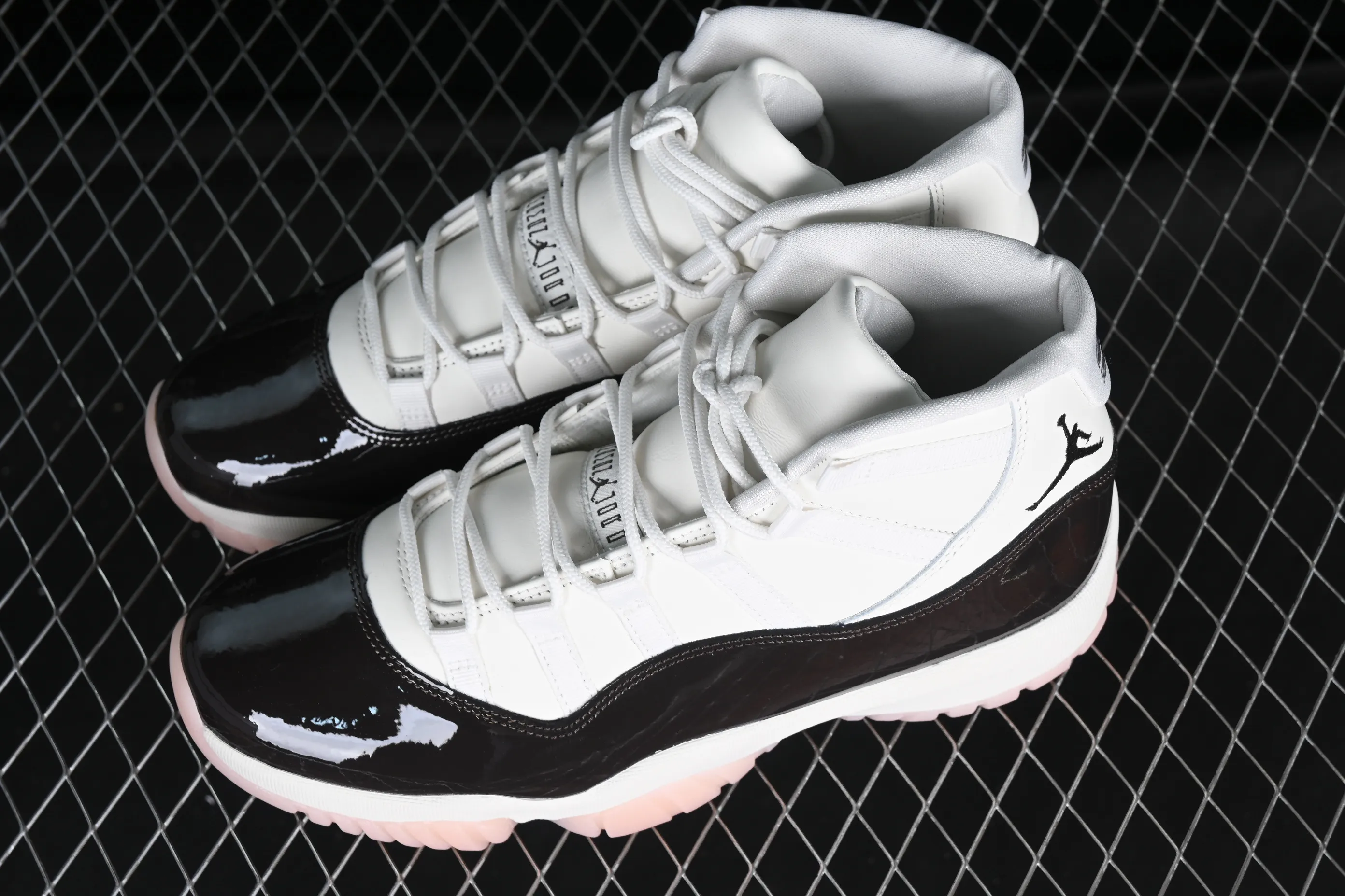 All categories Air Jordan Jordan series basketball shoes Air Jordan 11 OG version Air Jordan 11 "Neapolitan" AJ11 Joe 11 brown and white pink Kangkou AR0715-101